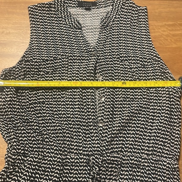 Kelly Renee black/white print romper - Picture 7 of 7